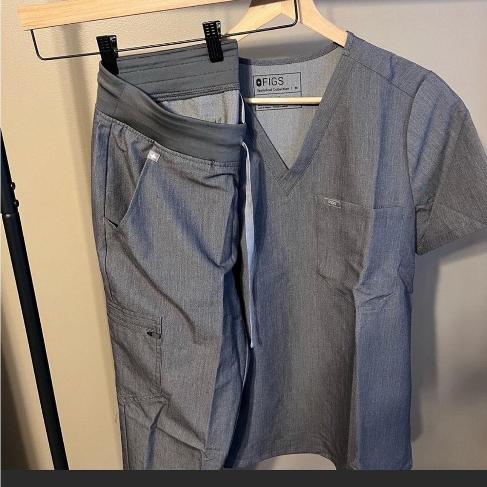 Gray medium petite figs scrubs